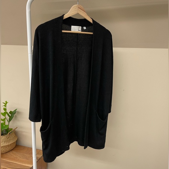 ARITZIA Wilfred COPERNIC SWEATER, BLACK, SIZE M - Picture 2 of 4